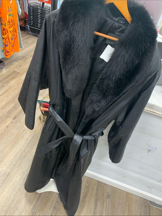 maison blanche Jackets & Blazers - Black Leather Trench Coat with Luxe Fur Collar